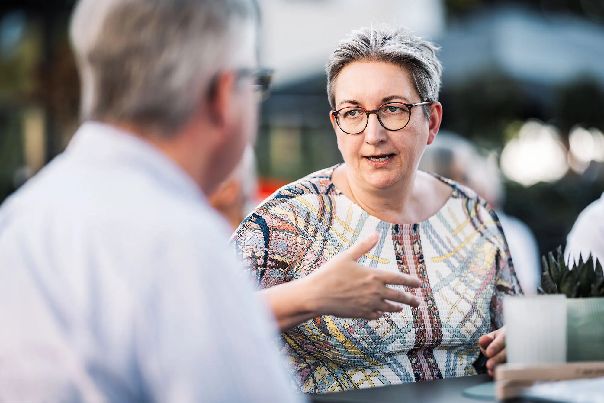 Businessfotograf in Celle – Imagebild Gespräch Führungskraft